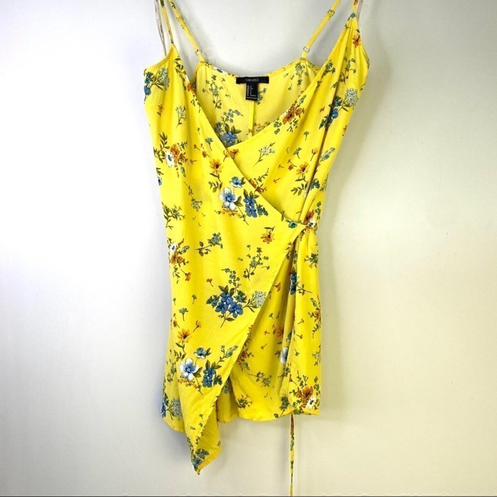Forever 21 wrap mini dress,  sleeveless, in a floral print